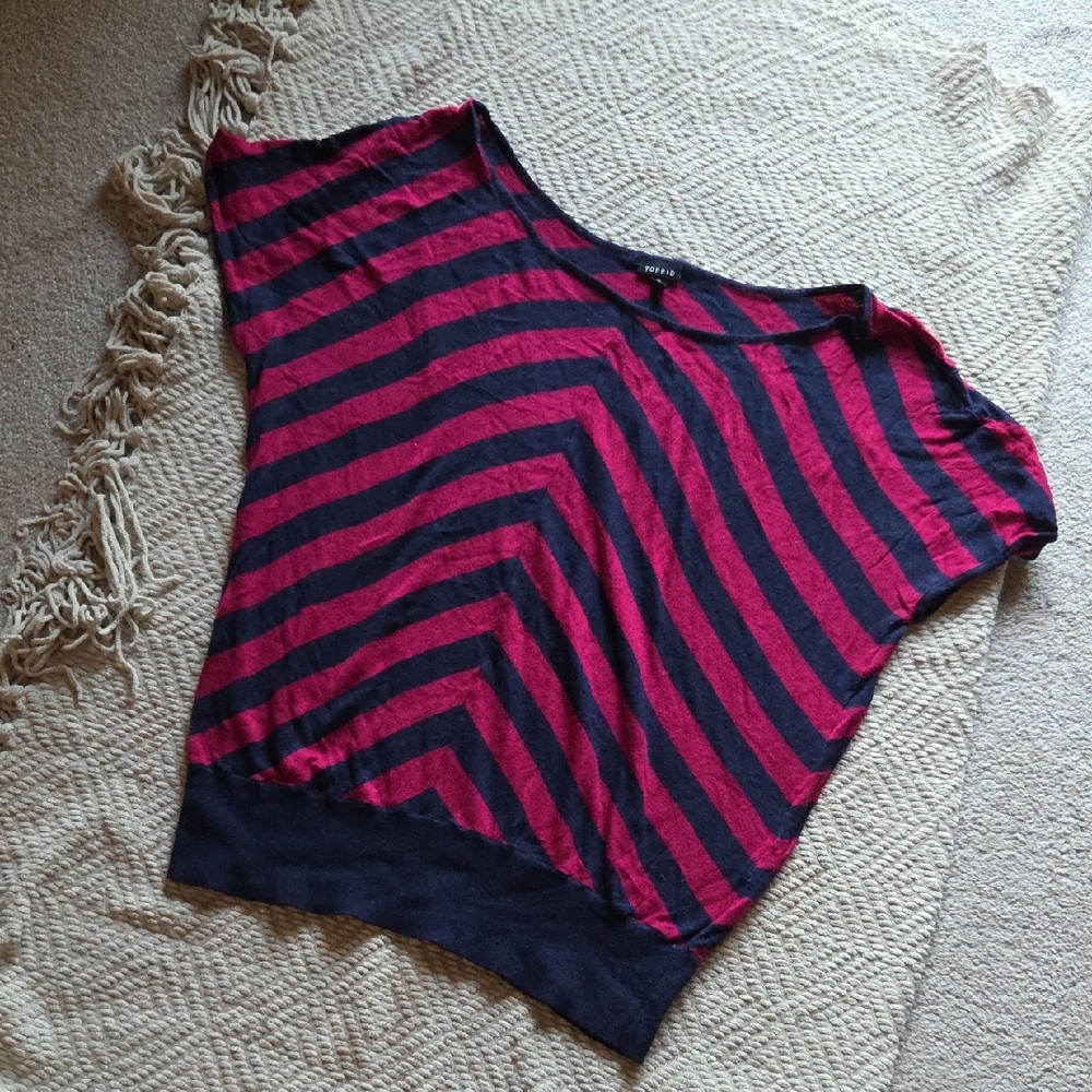 Torrid Size 2 Bold Magenta and Navy Striped Top